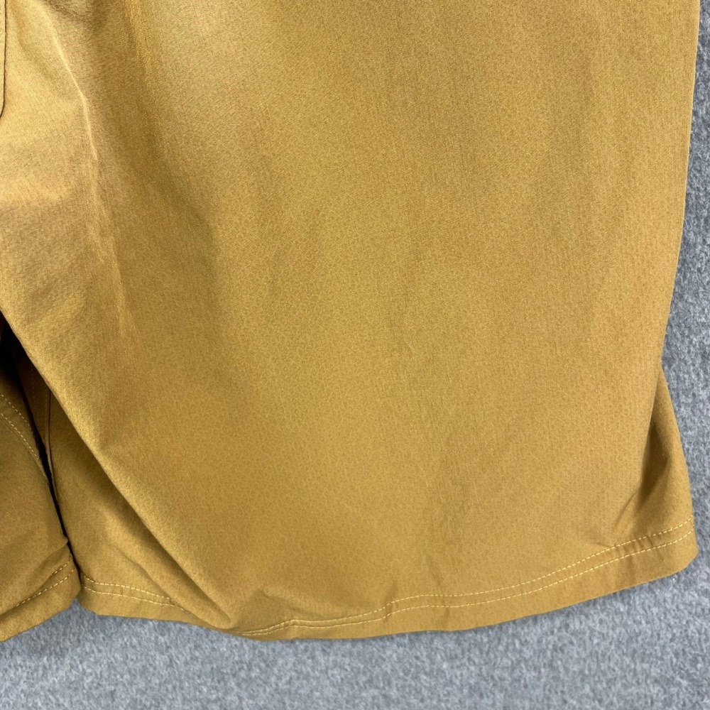 The North Face Mens Khaki Shorts Zip Pocket Outdoor Casual Size 38 - Picture 13 of 14